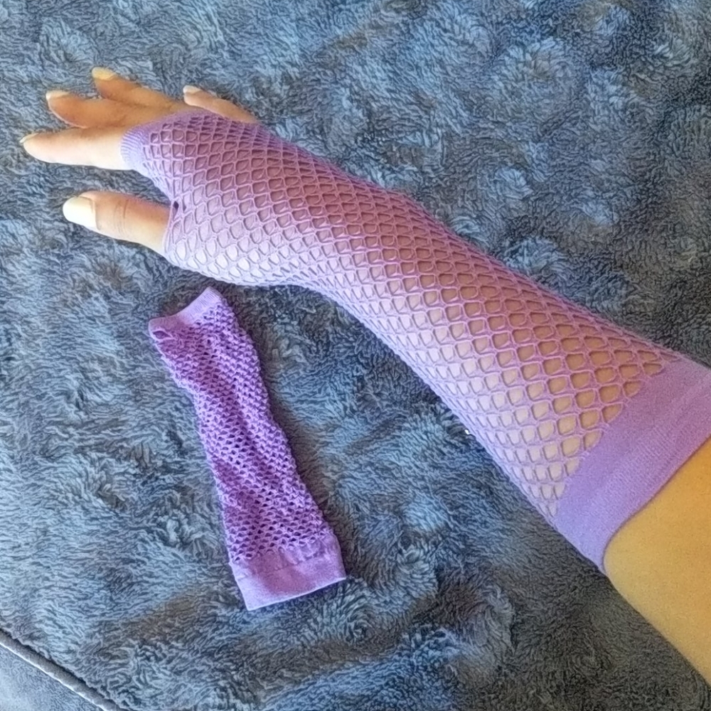 Purple Fishnet Gloves